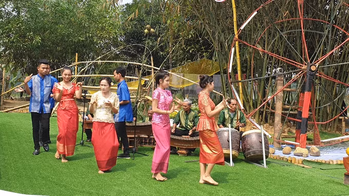 Các hoạt động tháng 11 với chủ đề “Đại đoàn kết - Cội nguồn dân tộc” tại Làng Văn hóa - Du lịch các dân tộc Việt Nam ảnh 3