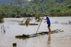 Phú Thọ: 18 hộ dân xã Mường Hoa bị cô lập sau bão số 10