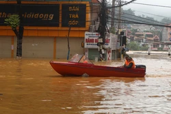 Cao Bằng trắng đêm chống lũ