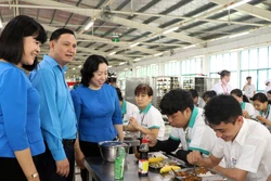 Vĩnh Long tổ chức 'Bữa cơm Công đoàn' cho hơn 21.300 đoàn viên, người lao động