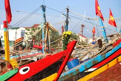 Nghệ An: Độc đáo phong tục cúng Rằm ở những miền chân sóng