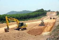 Chuyển đổi đất đắp giải quyết thiếu vật liệu các dự án đầu tư công