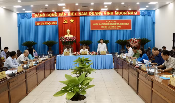 potal-an-giang-tap-trung-xoa-nha-tam-nha-dot-nat-7884689.jpg