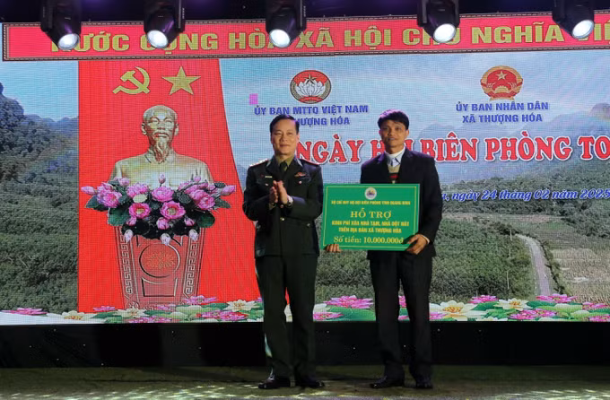 potal-quang-binh-to-chuc-ngay-hoi-bien-phong-toan-dan-nam-2025-7871434.jpg