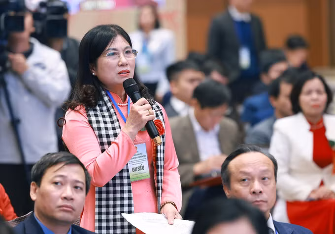 potal-thu-tuong-pham-minh-chinh-doi-thoai-voi-nong-dan-7783487.jpg