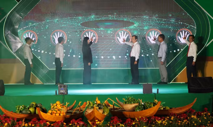 potal-khai-mac-ngay-hoi-ton-vinh-nghe-truyen-thong-huyen-lai-vung-dong-thap-7811177.jpg