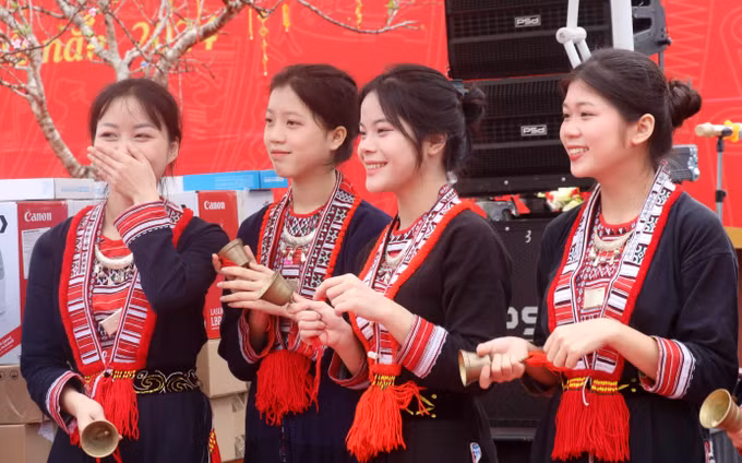 potal-xuan-som-tren-vung-dong-bao-thieu-so-mien-nui-tinh-quang-ninh-7210264.jpg