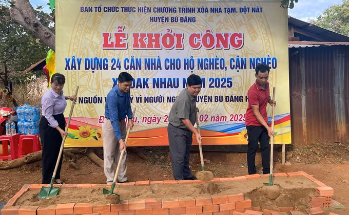 potal-huyen-bu-dang-binh-phuoc-no-luc-hoan-thanh-xoa-nha-tam-nha-dot-nat-7964753.jpg