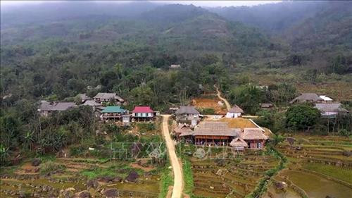 Toàn cảnh một khu vực có nhiều người dân tộc thiểu số sinh sống tại huyện miền núi Bá Thước, tỉnh Thanh Hóa. Ảnh: Nguyễn Nam-TTXVN