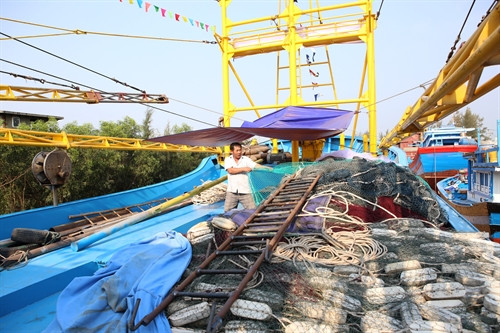 Các ngư lưới cụ đã được chuẩn bị sẵn sàng cho chuyến vươn khơi đầu tiên của tàu ĐNa – 90777 TS.