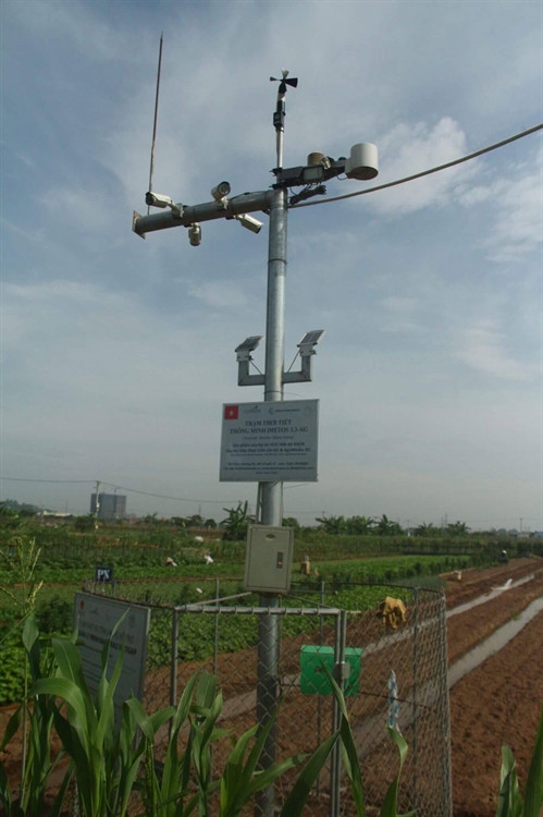 Hệ thống thiết bị hỗ trợ quản lý minh bạch rau VietGap tại thị trấn Chúc Sơn