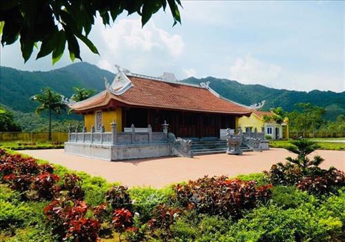 Nhà tưởng niệm trong Khu di tích lịch sử Pò Hèn (Quảng Ninh), tháng 2/2019. Ảnh: Trung Nguyên-TTXVN Nhà tưởng niệm trong Khu di tích lịch sử Pò Hèn (Quảng Ninh), tháng 2/2019. Ảnh: Trung Nguyên-TTXVN