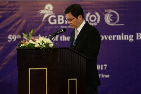 Tổng thư ký APO ngài Santhi Kanoklanaporn trình bày báo cáo tại Hội nghị. Ảnh: Tổng cục Tiêu chuẩn Đo lường Chất lượng