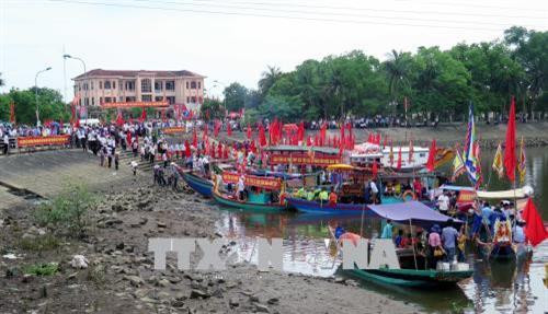 Lễ Đón nhận bằng di sản văn hóa phi vật thể Lễ hội Đền Chiêu Trưng. Ảnh: Công Tường/TTXVN Lễ Đón nhận bằng di sản văn hóa phi vật thể Lễ hội Đền Chiêu Trưng. Ảnh: Công Tường/TTXVN
