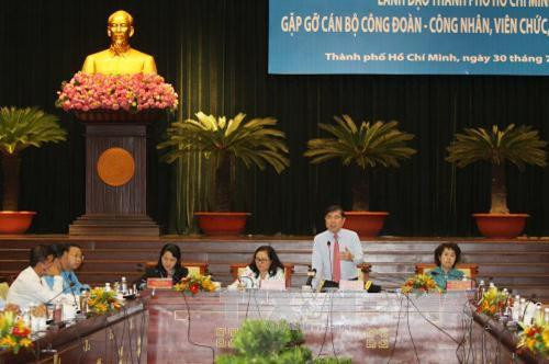 Chủ tịch UBND Thành phố Hồ Chí Minh Nguyễn Thành Phong phát biểu tại buổi gặp gỡ. Ảnh: Thanh Vũ – TTXVN