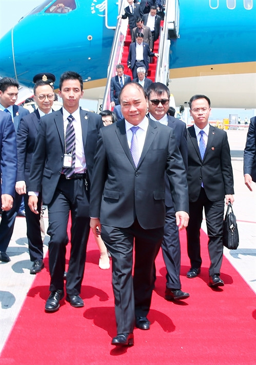 Trưa 14/9,Thủ tướng Nguyễn Xuân Phúc và đoàn đại biểu Cấp cao Việt Nam đến Đặc khu hành chính đặc biệt Hồng Công tiếp tục chuyến thăm chính thức nước Cộng hòa nhân dân Trung Hoa. Ảnh: Thống Nhất-TTXVN