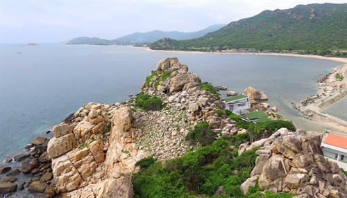 Ninh Thuận thu hút du khách bằng những vẻ đẹp nguyên sơ, tự nhiên Ninh Thuận thu hút du khách bằng những vẻ đẹp nguyên sơ, tự nhiên