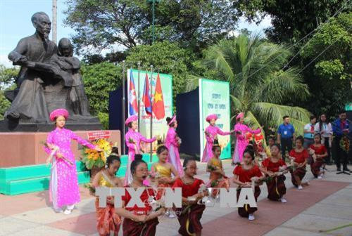 Quang cảnh lễ khai mạc trại hè. Ảnh: Xuân Dự - TTXVN