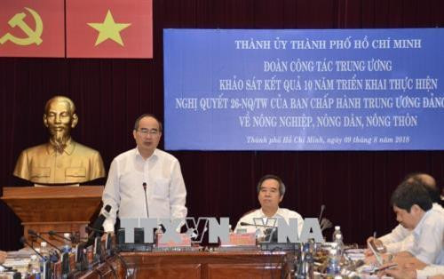 Đồng chí Nguyễn Thiện Nhân, Ủy viên Bộ Chính trị, Bí thư Thành ủy Thành phố Hồ chí Minh phát biểu tại buổi làm việc .Ảnh: Anh Tuấn – TTXVN