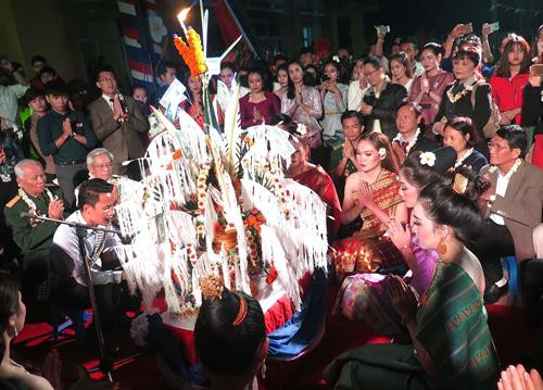 Hơn 500 lưu học sinh Lào đón Tết cổ truyền Bunpimay ấm áp ở Huế ảnh 7 Hơn 500 lưu học sinh Lào đón Tết cổ truyền Bunpimay ấm áp ở Huế ảnh 7