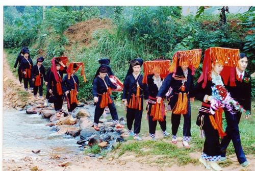 Lễ rước dâu người dân tộc Dao. Lễ rước dâu người dân tộc Dao.