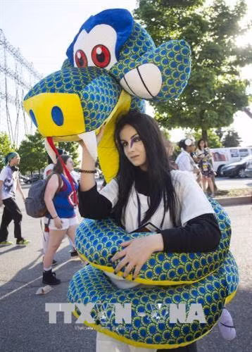 Các bạn trẻ hóa trang thành các nhân vật hoạt hình yêu thích tại lễ hội hóa trang Anime 2018 ở Toronto. THX/ TTXVN Các bạn trẻ hóa trang thành các nhân vật hoạt hình yêu thích tại lễ hội hóa trang Anime 2018 ở Toronto. THX/ TTXVN