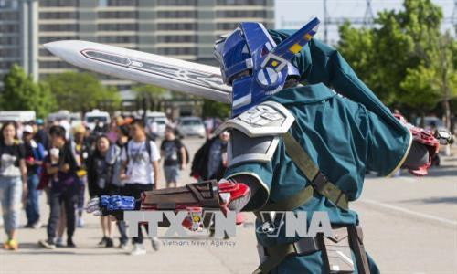 Người chơi hóa trang thành các nhân vật hoạt hình yêu thích tại lễ hội hóa trang Anime 2018 ở Toronto. THX/ TTXVN