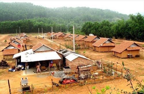 Khu tái định cư xã Ba Vinh, huyện Ba Tơ (Quảng Ngãi). Ảnh: Nguyễn Đăng Lâm – TTXVN