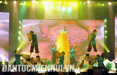 Các tiết mục trình diễn đến từ Cảng Hàng không Quốc tế Cần Thơ. Ảnh: An Hiếu