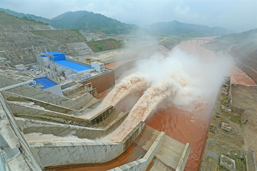 Khu vực đập chính của Thủy điện Lai Châu. Khu vực đập chính của Thủy điện Lai Châu.