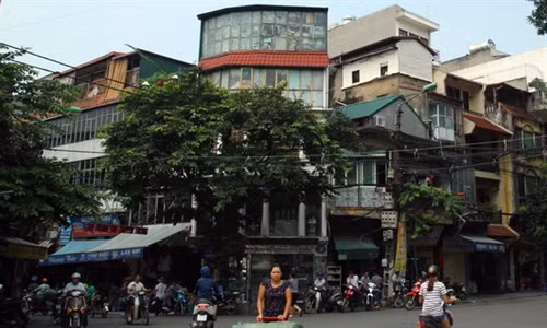 Nhà cổ, nhà cũ - “cha chung không ai khóc” ảnh 1