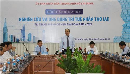 Bí thư Thành ủy Thành phố Hồ Chí Minh Nguyễn Thiện Nhân chủ trì hội thảo. Ảnh: Tiến Lực - TTXVN Bí thư Thành ủy Thành phố Hồ Chí Minh Nguyễn Thiện Nhân chủ trì hội thảo. Ảnh: Tiến Lực - TTXVN