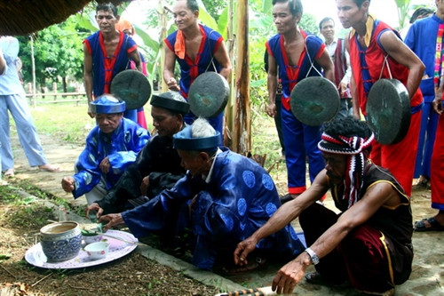 Lễ bỏ mả của đồng bào Raglai ảnh 10