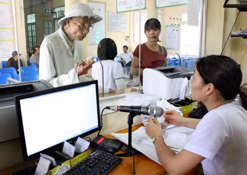 Muôn cách lạm dụng quỹ Bảo hiểm y tế ảnh 1