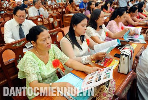 Các đại biểu dân tộc tham dự Đại hội