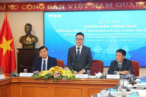 Ông Lê Quốc Minh, Phó Tổng giám đốc TTXVN, Chủ tịch Liên Chi hội Nhà báo TTXVN phát biểu. Ảnh: Thành Đạt - TTXVN Ông Lê Quốc Minh, Phó Tổng giám đốc TTXVN, Chủ tịch Liên Chi hội Nhà báo TTXVN phát biểu. Ảnh: Thành Đạt - TTXVN