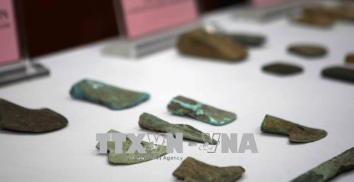 Các hiện vật được Đại sứ quán Việt Nam tại Cộng hòa Liên bang Đức bàn giao cho Bảo tàng Lịch sử quốc gia. Ảnh: Thanh Tùng-TTXVN Các hiện vật được Đại sứ quán Việt Nam tại Cộng hòa Liên bang Đức bàn giao cho Bảo tàng Lịch sử quốc gia. Ảnh: Thanh Tùng-TTXVN