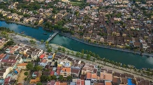 Toàn cảnh thành phố Hội An, nằm bên bờ sông Hoài. Ảnh: TTXVN