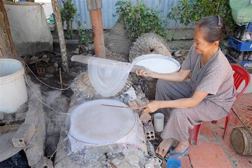Làng nghề làm bánh tráng Tết cho thu nhập cao ở Cần Thơ ảnh 1 Làng nghề làm bánh tráng Tết cho thu nhập cao ở Cần Thơ ảnh 1