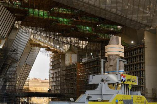 Bức tượng sẽ đặt tại cổng chính của đại bảo tàng Ai Cập