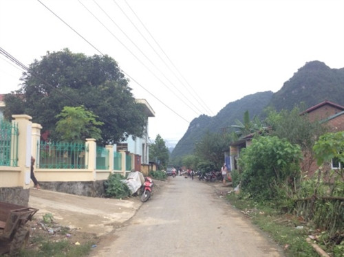 Đường nông thôn xã Bình Lãng (Thông Nông) được nhựa hóa. Đường nông thôn xã Bình Lãng (Thông Nông) được nhựa hóa.