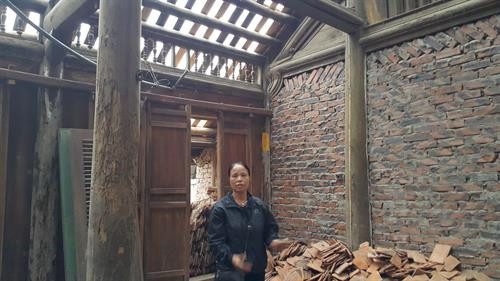 Nếu chính quyền không có hướng bảo vệ những ngôi nhà cổ, rất có thể đây sẽ là tiền lệ dẫn đến nhiều ngôi nhà khác bị dỡ bỏ. Nếu chính quyền không có hướng bảo vệ những ngôi nhà cổ, rất có thể đây sẽ là tiền lệ dẫn đến nhiều ngôi nhà khác bị dỡ bỏ.