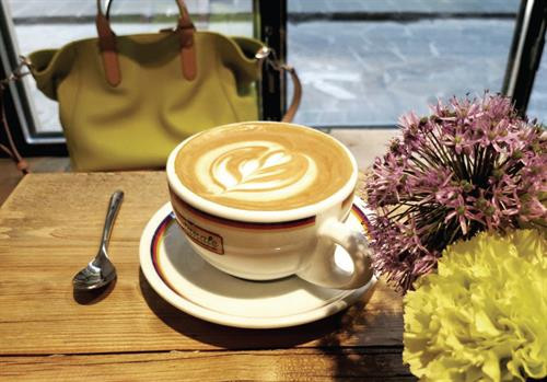 Đừng bao giờ gọi món cappuccino sau 11 giờ trưa tại Ý Đừng bao giờ gọi món cappuccino sau 11 giờ trưa tại Ý