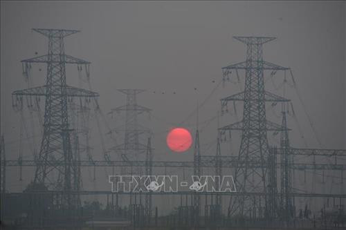 Tổ chức Air Visual đưa thành phố Hà Nội vào Bảng xếp hạng 10 thành phố có chất lượng không khí xấu nhất thế giới và xếp hạng Hà Nội là thành phố ô nhiễm không khí nhất thế giới (chỉ số AQI luôn trên 200 - mức xấu). Ảnh: Thành Đạt - TTXVN Tổ chức Air Visual đưa thành phố Hà Nội vào Bảng xếp hạng 10 thành phố có chất lượng không khí xấu nhất thế giới và xếp hạng Hà Nội là thành phố ô nhiễm không khí nhất thế giới (chỉ số AQI luôn trên 200 - mức xấu). Ảnh: Thành Đạt - TTXVN