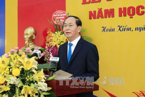 Chủ tịch nước Trần Đại Quang phát biểu tại Lễ khai giảng năm học mới 2017-2018 của Trường Trung học cơ sở Trưng Vương, quận Hoàn Kiếm, Hà Nội. Ảnh: Nhan Sáng-TTXVN Chủ tịch nước Trần Đại Quang phát biểu tại Lễ khai giảng năm học mới 2017-2018 của Trường Trung học cơ sở Trưng Vương, quận Hoàn Kiếm, Hà Nội. Ảnh: Nhan Sáng-TTXVN