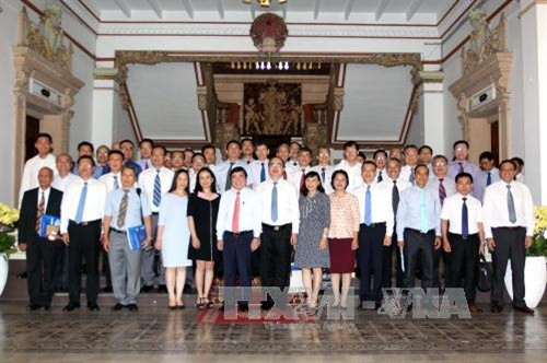 Bí thư Thành ủy Thành phố Hồ Chí Minh Nguyễn Thiện Nhân với Trưởng các Cơ quan Đại diện Việt Nam tại nước ngoài nhiệm kỳ 2017 – 2020. Ảnh: Thanh Vũ-TTXVN