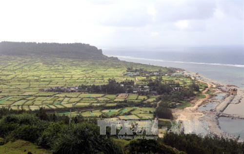 Một góc huyện đảo Lý Sơn. Ảnh: TTXVN Một góc huyện đảo Lý Sơn. Ảnh: TTXVN