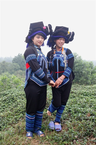 Cách làm đẹp độc đáo của phụ nữ Hà Nhì đen ảnh 2