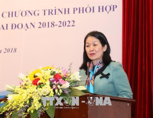 Phó Chủ tịch Hội Liên hiệp Phụ nữ Việt Nam Bùi Thị Hòa phát biểu tại hội nghị. Ảnh: Phương Hoa - TTXVN Phó Chủ tịch Hội Liên hiệp Phụ nữ Việt Nam Bùi Thị Hòa phát biểu tại hội nghị. Ảnh: Phương Hoa - TTXVN