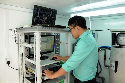 Hệ thống quan trắc tự động nước thải sau xử lý tại Khu công nghiệp Bình Chiểu (Thành phố Hồ Chí Minh). Ảnh: An Hiếu- TTXVN Hệ thống quan trắc tự động nước thải sau xử lý tại Khu công nghiệp Bình Chiểu (Thành phố Hồ Chí Minh). Ảnh: An Hiếu- TTXVN